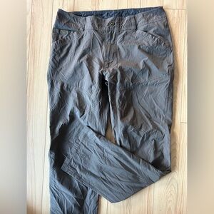KUHL men’s size 34x32 outdoor pants